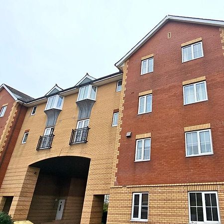 Riverview Apartments By Switchback Stays Cardiff Exterior photo